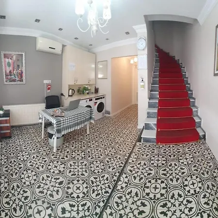 Апартаменты Taksim Life House *