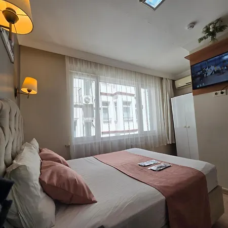 Taksim Life House Стамбул