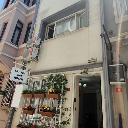 Taksim Life House *