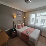 Taksim Life House